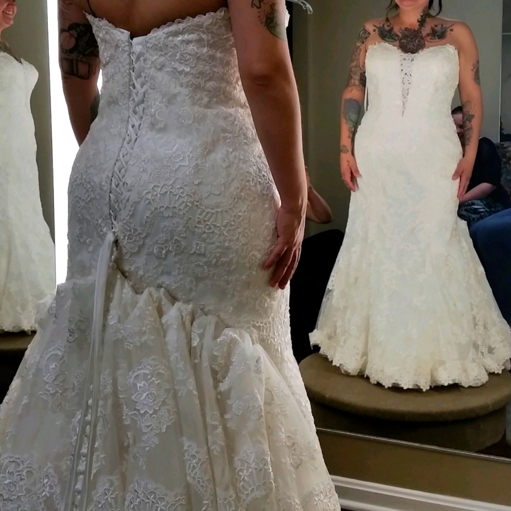 Wedding dress